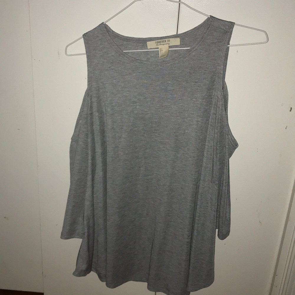 Cold-shoulder long sleeve top